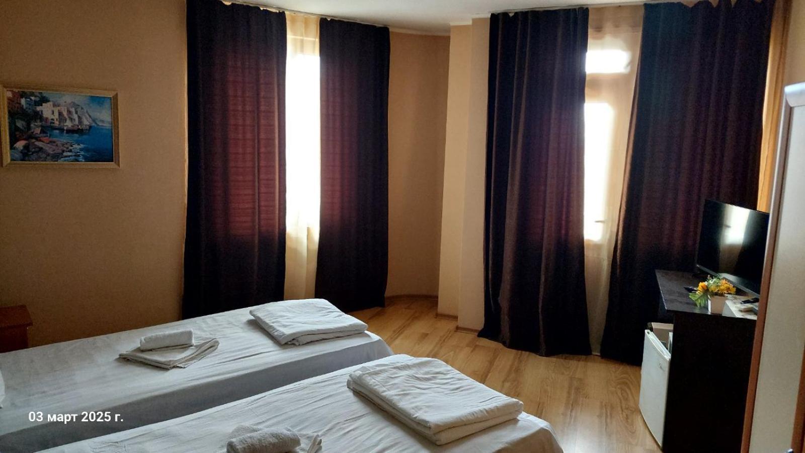 Hristovi Apartments & Studios Pomorie Exterior photo